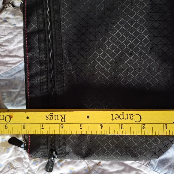 Thirty-One Black and Pink Crossbody Bag - Picture 9 of 15